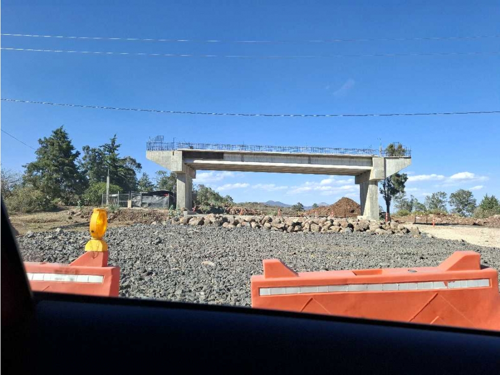 TERRENO EN PASEO DE LA JOYA SALIDA PATZCUARO - 3