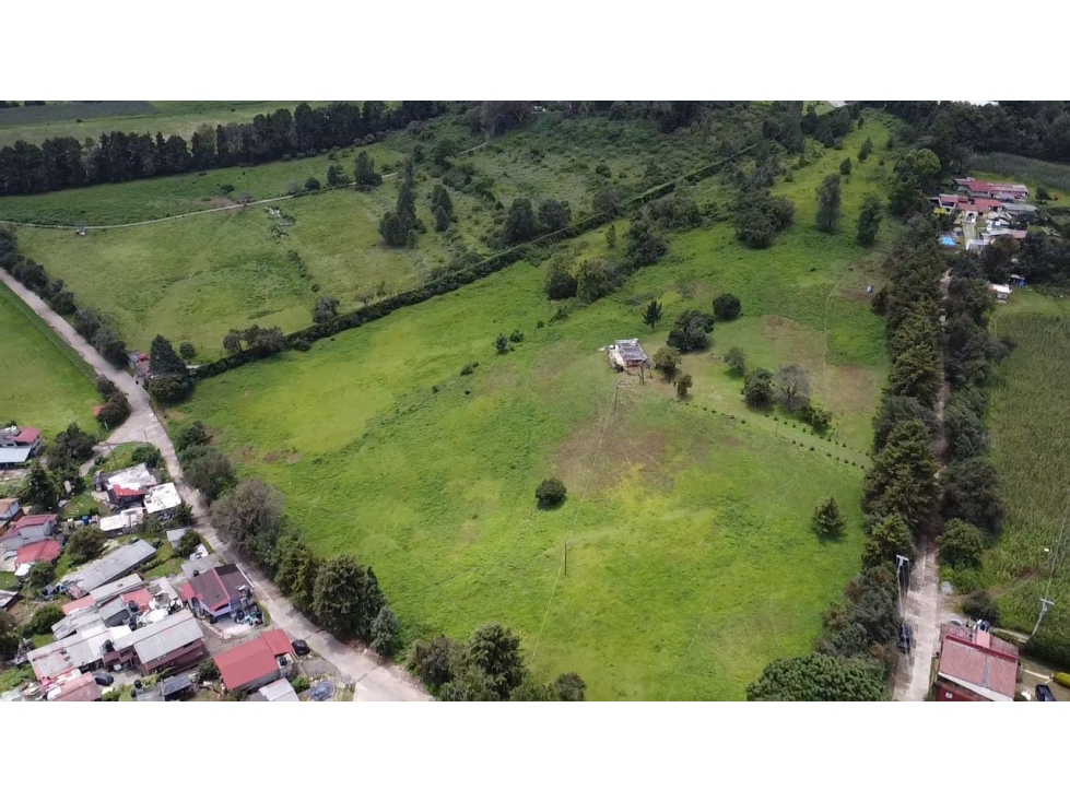 Terreno en Valle de Bravo 5.5 ha con Vista Panorámica y Escritura C
