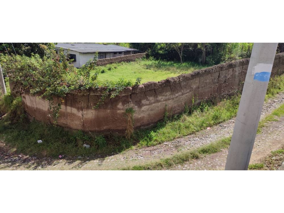 Terreno en venta 384M2 en Atuntaqui Andrade Marin - 1