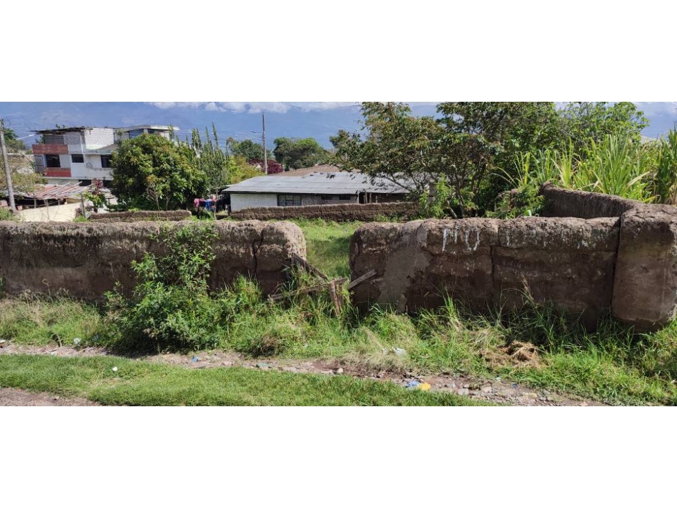 Terreno en venta 384M2 en Atuntaqui Andrade Marin - 2