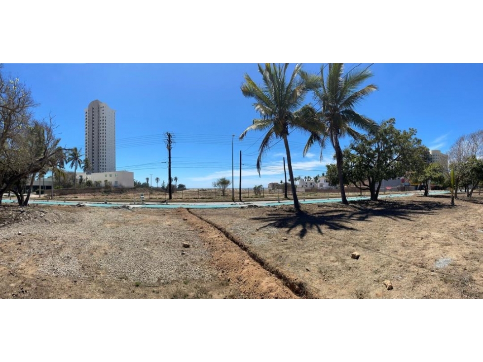Terreno en venta a pie de playa ideal para inversionistas - 1
