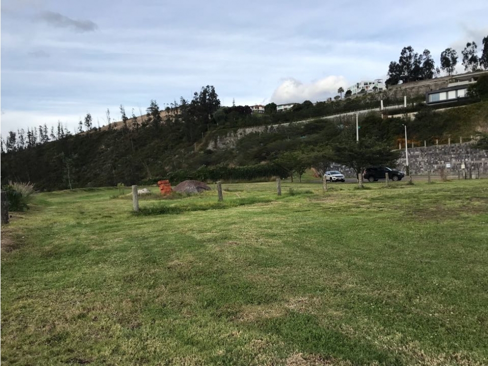 TERRENO VENTA CUMBAYÁ 1253m2 urbaniz de lujo - 4