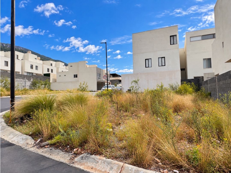 Terreno en venta en esquina en la Joya de la Montaña - 2