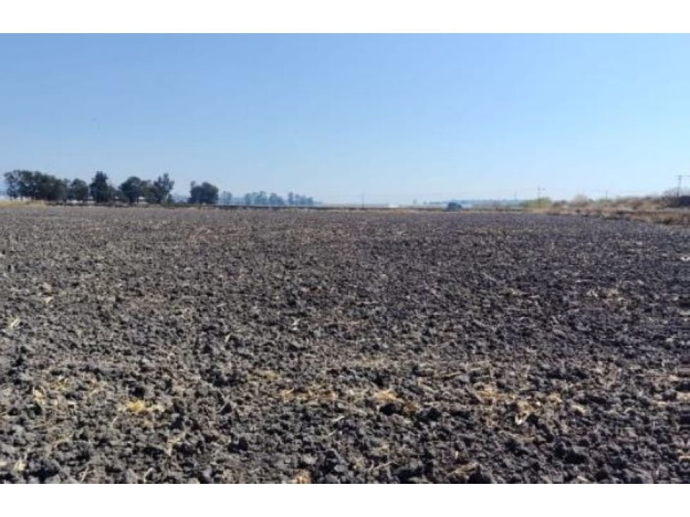 Terreno en Venta en Ex Hacienda San Cristóbal, Acámbaro - 1,538 m² - 3