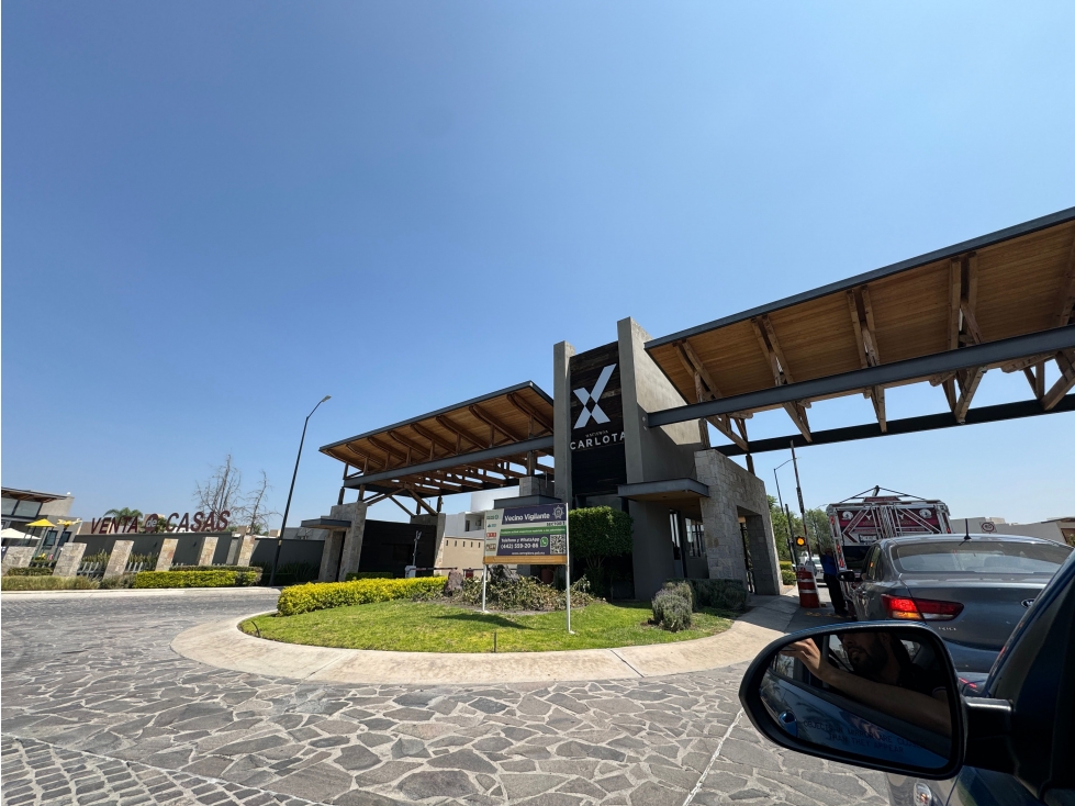 Terreno en Venta en Fraccionamiento Carlota, Querétaro