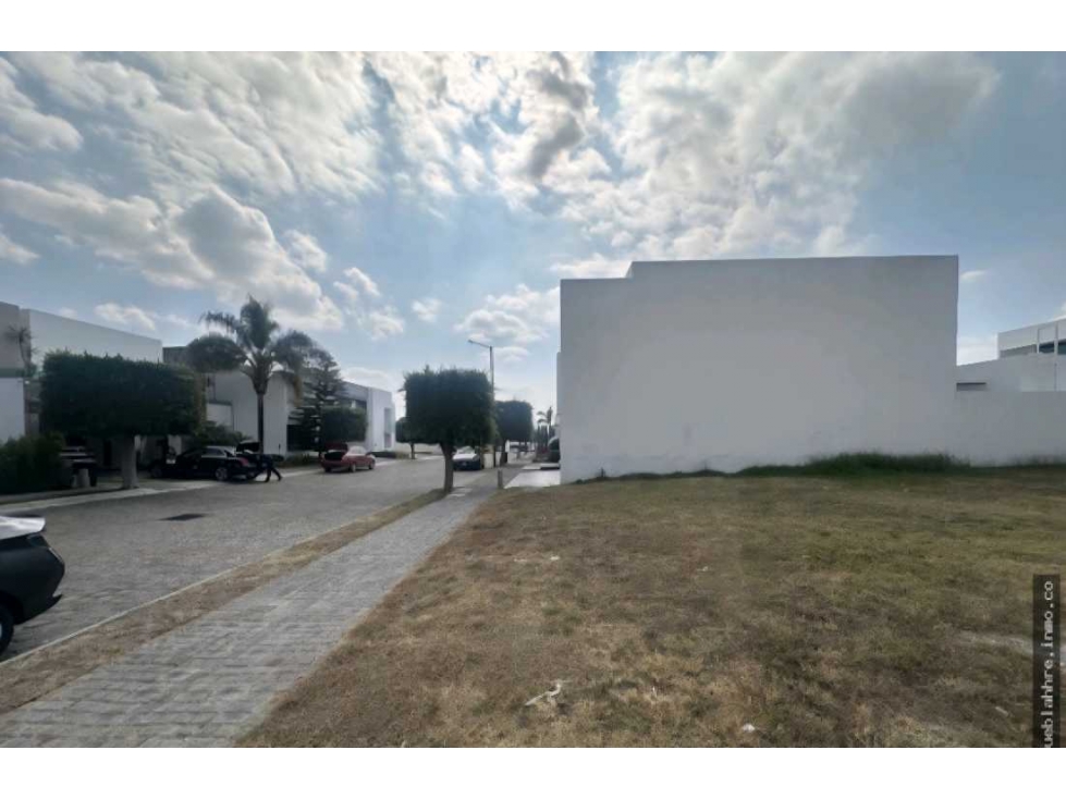 Terreno en Venta en Cluster 2 2 2 ,Lomas de Angelopolis I - 4