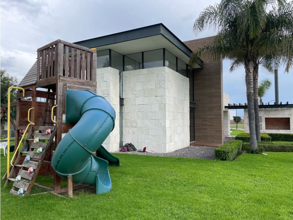 Terreno en venta en Lomas de Angelopolis III - 4