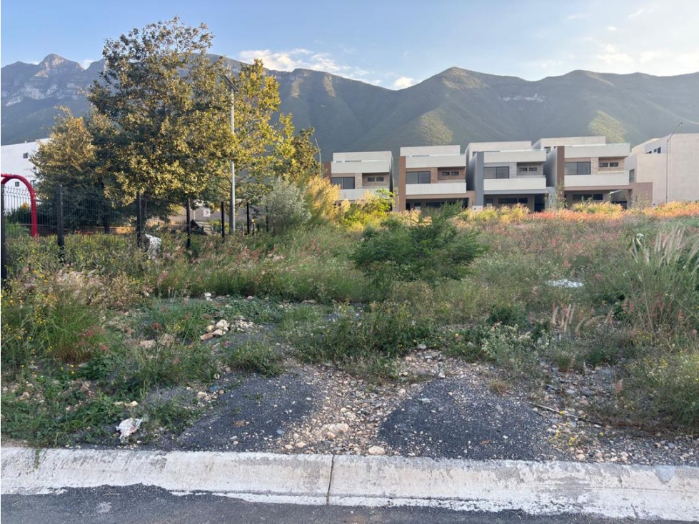 Terreno en venta junto a parque Montecinos Residencial Cumbres Garcia - 3