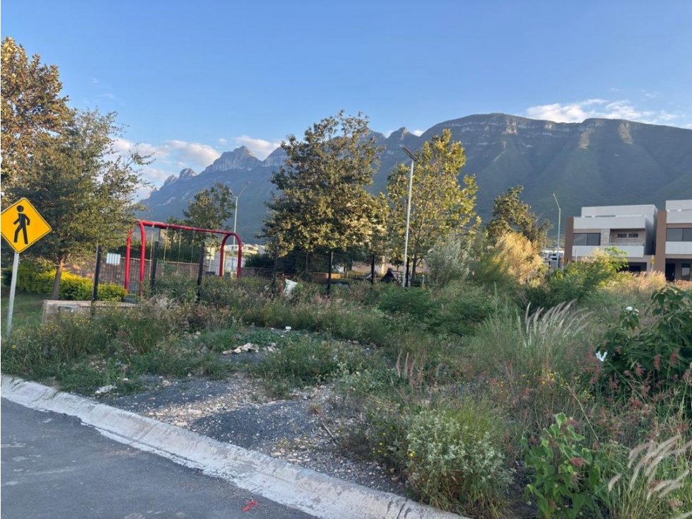 Terreno en venta junto a parque Montecinos Residencial Cumbres Garcia - 4