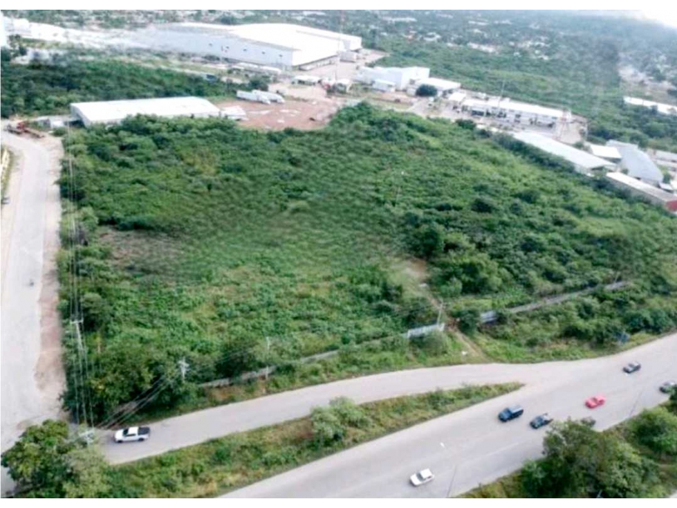 TERRENO EN VENTA EN PERIFERICO SUR CERCA DE LA SALIDA A CANCUN