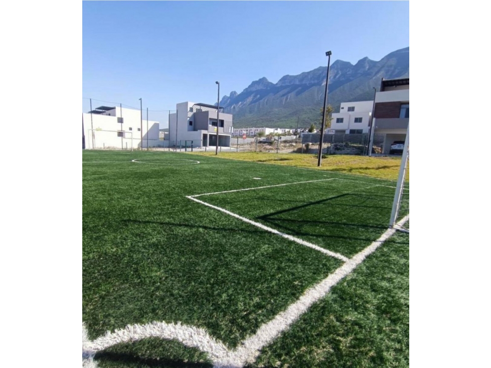 Terreno en venta en Porto Cumbres en García - 5