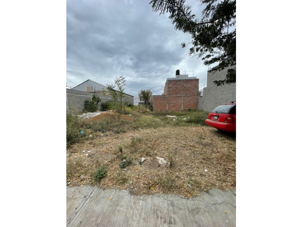 Terreno en venta en CASAS DE ALTOS - 3