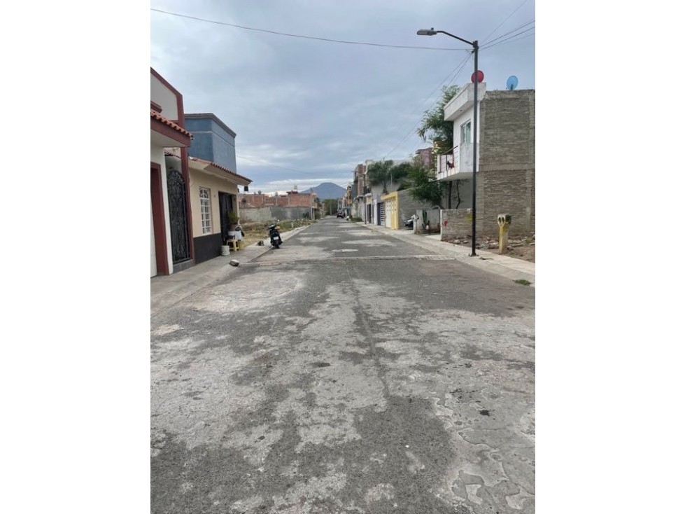 Terreno en venta en CASAS DE ALTOS - 4