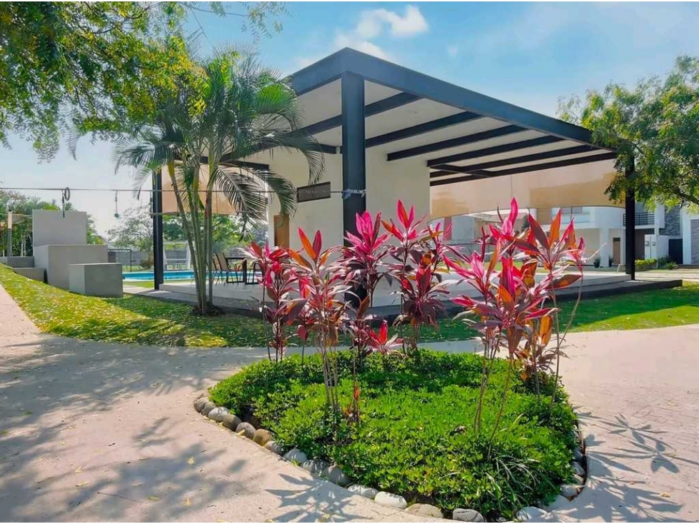 Terreno en Venta, Jardines de Mazaltepec, Zona Country. - 5