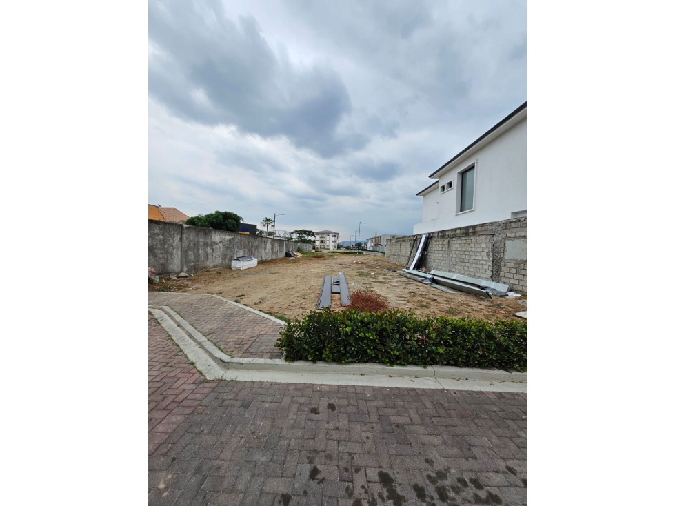 Terreno en venta - Km 2.5 vía Samborondón - 3