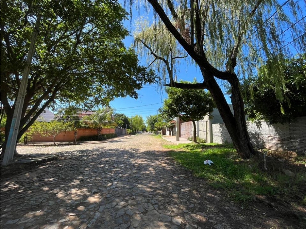 Terreno en zona residencial! (15X40) a 1 cuadra de Primer Presidente. - 2