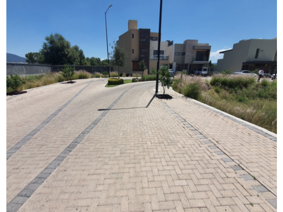 Terreno Habitacional en Venta - Fraccionamiento Flandes, Querétaro - 4