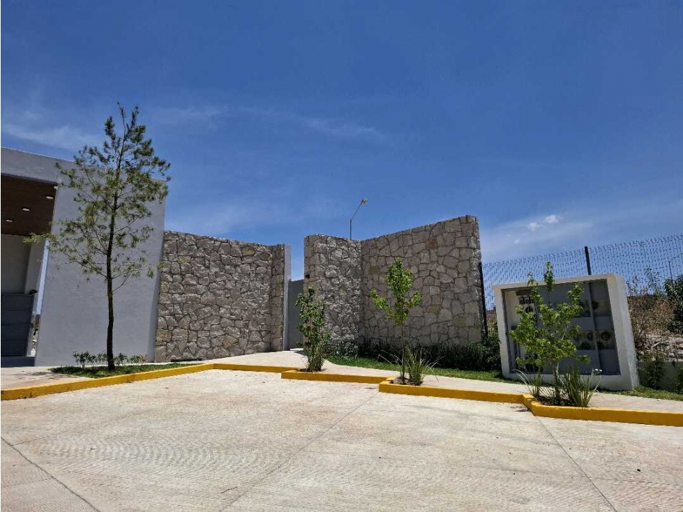 TERRENO RESIDENCIAL ALTHOS POR ZONA DE JUAN PABLO II Y ALTOZANO - 2