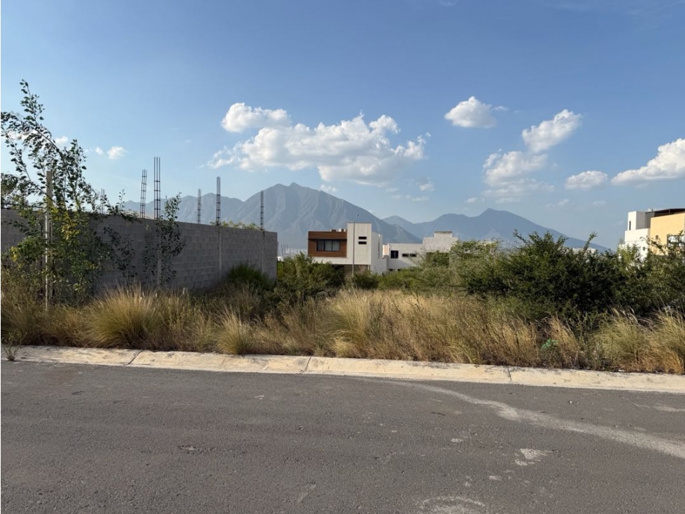 Terreno Residencial en Venta / La Montaña / Dominio Cumbres - 6