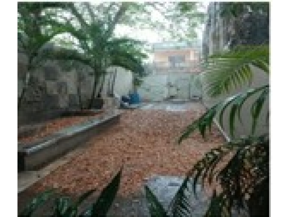 Terreno Urbano con Construcción en Venta - Santa Clara, Minatitlán - 2