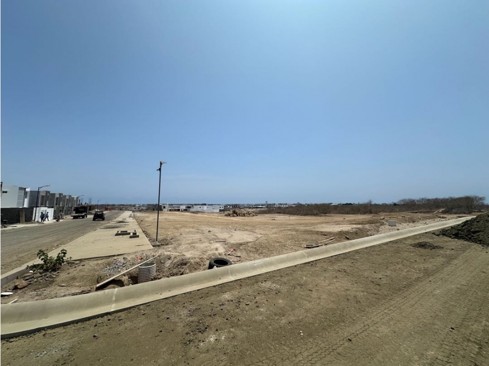 TERRENOS EN VENTA EN URBANIZACIÓN CRISTAL AZUL 4 DE 200 M2 — foto 3