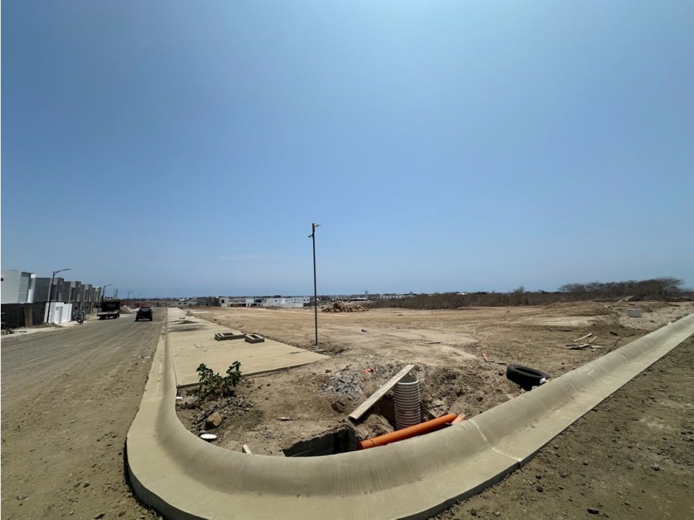 TERRENOS EN VENTA EN URBANIZACIÓN CRISTAL AZUL 4 DE 200 M2 — foto 4