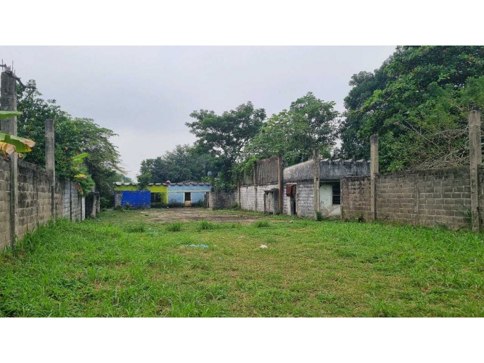 Terreno en Venta, Carretera Cardenas a Comalcalco. Col. De.los Santos - 2