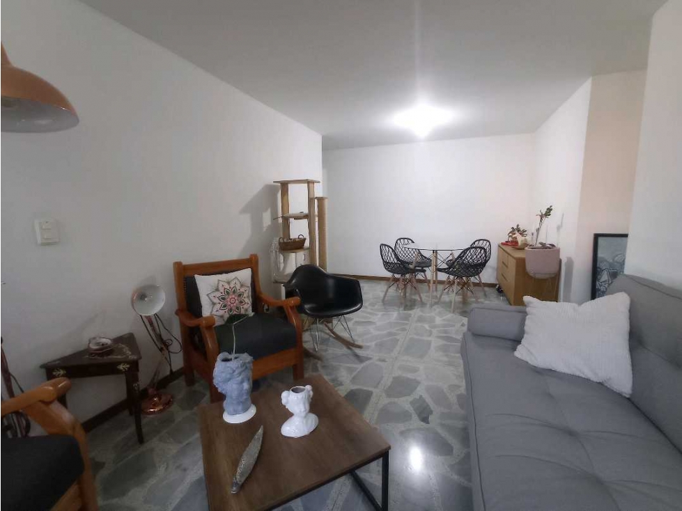 TRADICIONAL APTO EN VENTA EN BELEN LOS ALMENDROS (VR) — foto 2