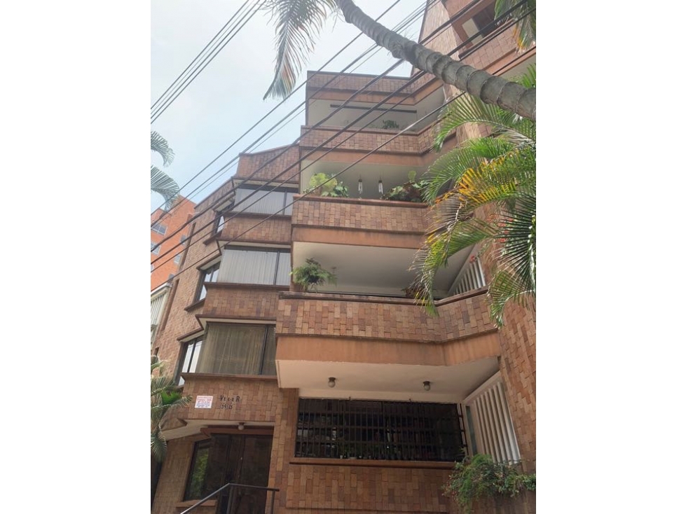 EDIFICIO VELER EN EL CORAZÓN DE LAURELES A LA VENTA