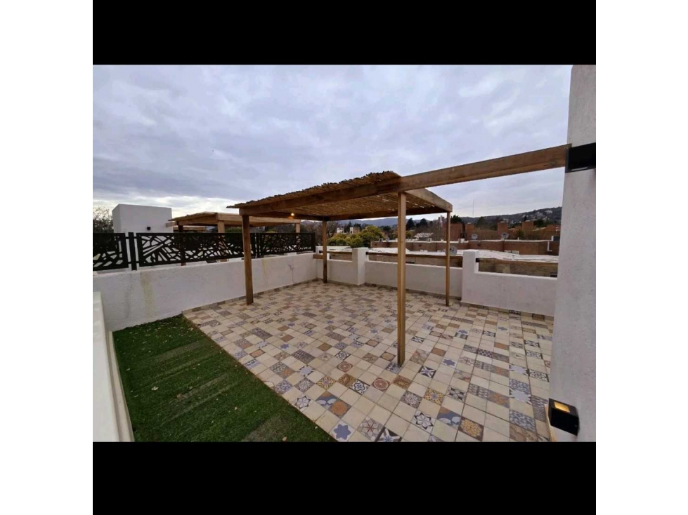 Triplex en complejo ubicado en Barrio Santa Rita, a metros del.lago — foto 4