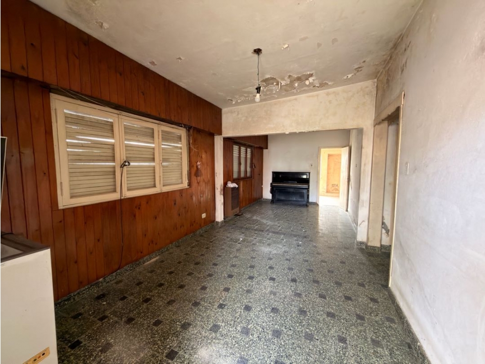 Tu proximo proyecto: Casa a reciclar sobre lote 300mts en zona centro - 3