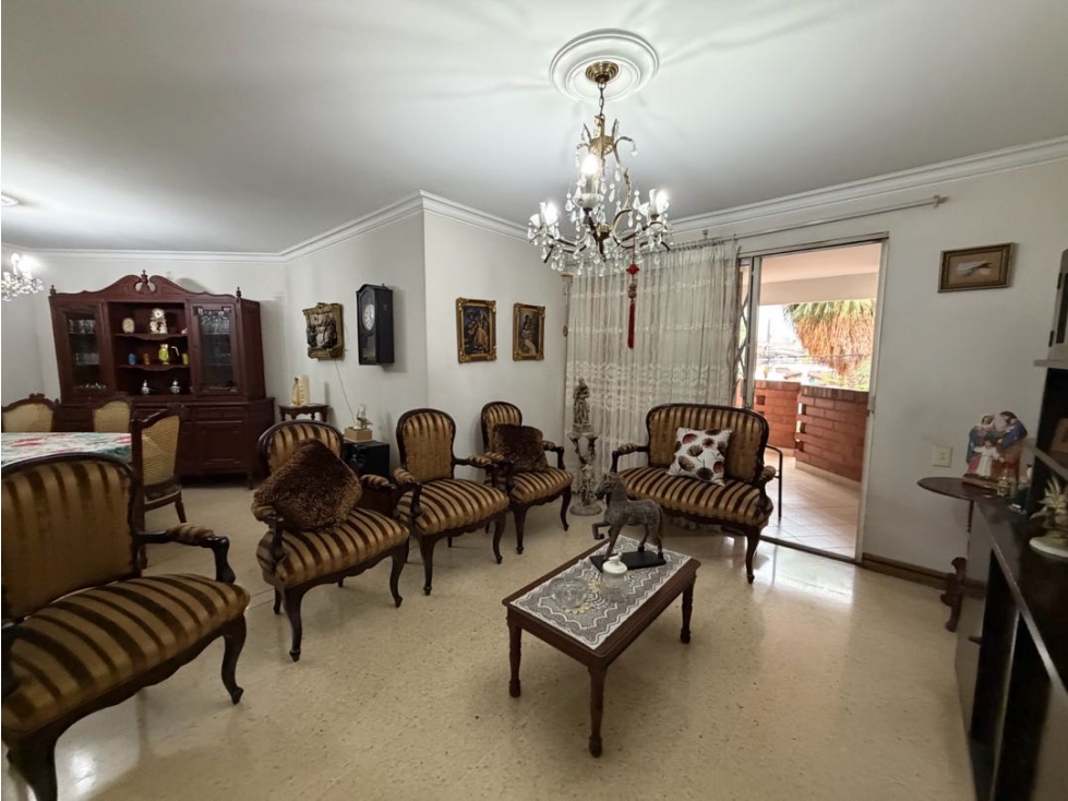 En Laureles! Especial para remodelar! — foto 5