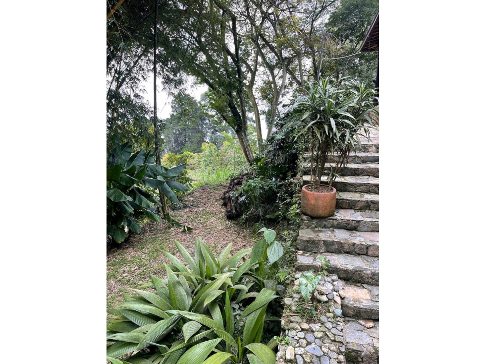 Casa finca. Envigado. A 5 min del Montessori. — foto 3