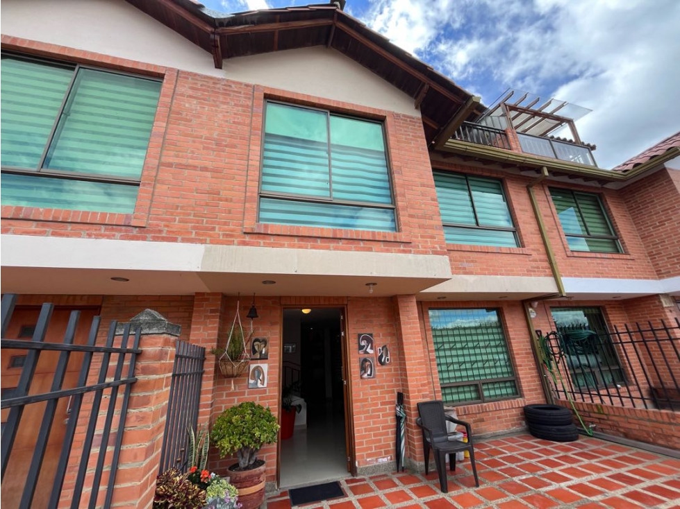 ¡UNICA OPORTUNIDAD CASA PARA VENTA EN COTA UNICO DUEÃO! — foto 2