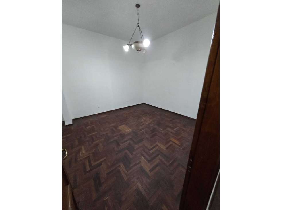 CASA EN VILLA CENTENARIO | 5 DORMITORIOS | PILETA | COCHERA 2 AUTOS — foto 6