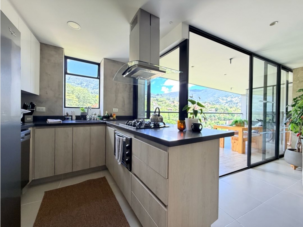 V E N T A | $1.080.000.000 Apartamento en Envigado, Las Brujas