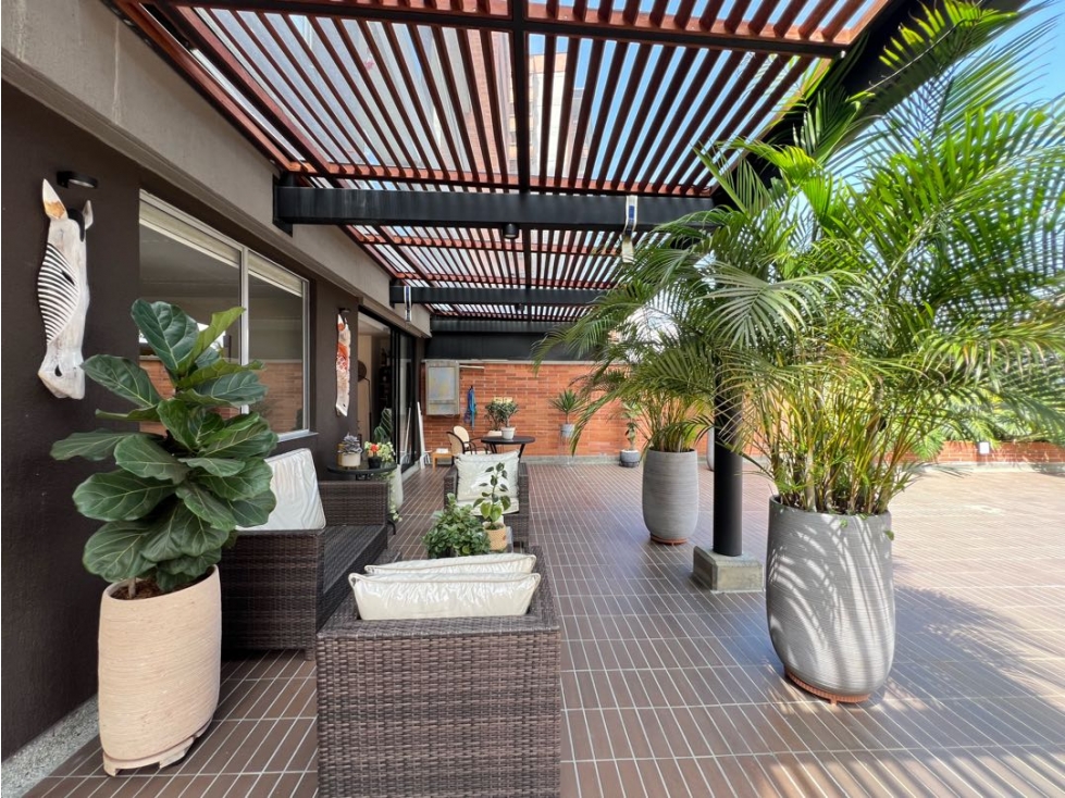 V E N T A | Apartamento en el Poblado sector Linares. Amplia Terraza