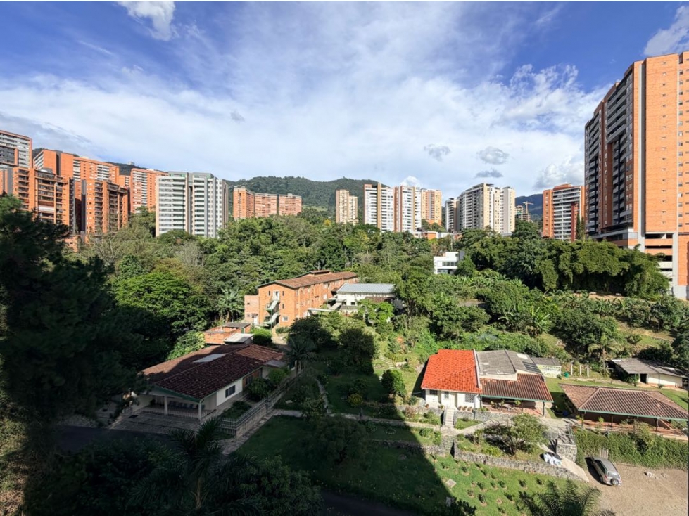 V E N T A | Apartamento en Envigado, sector Loma de Las Brujas