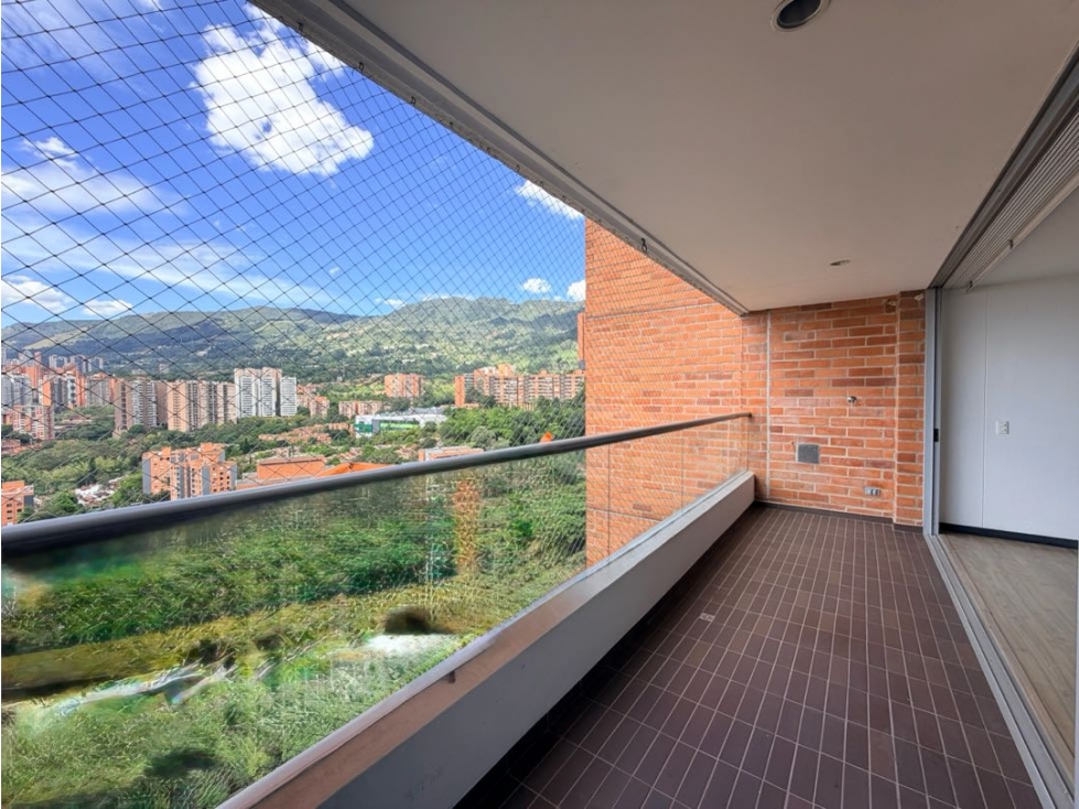 V E N T A | Apartmento en Envigado, Las Brujas. Súper Vista