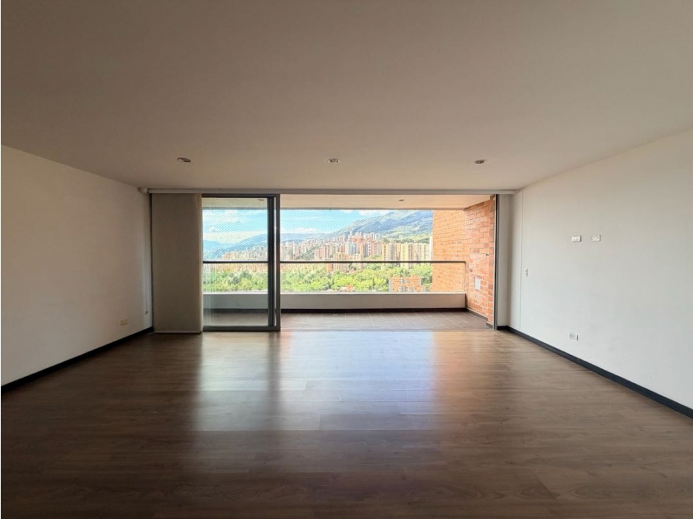 V E N T A | Apartmento en Envigado, Las Brujas. Súper Vista — foto 4