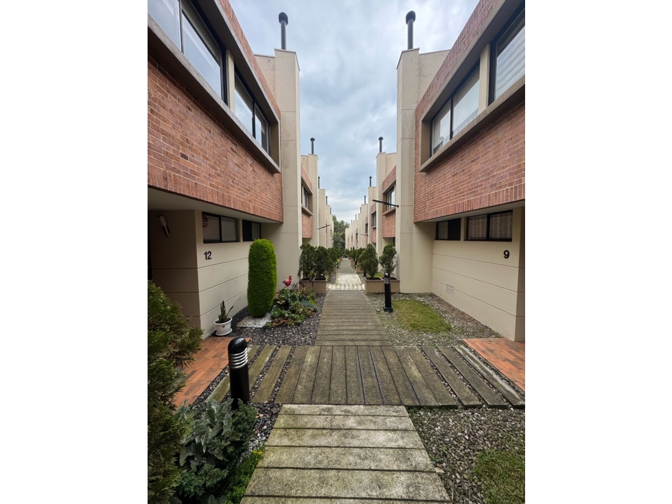 Vebdo casa en los cerros orientales Bosque de Pinos — foto 2