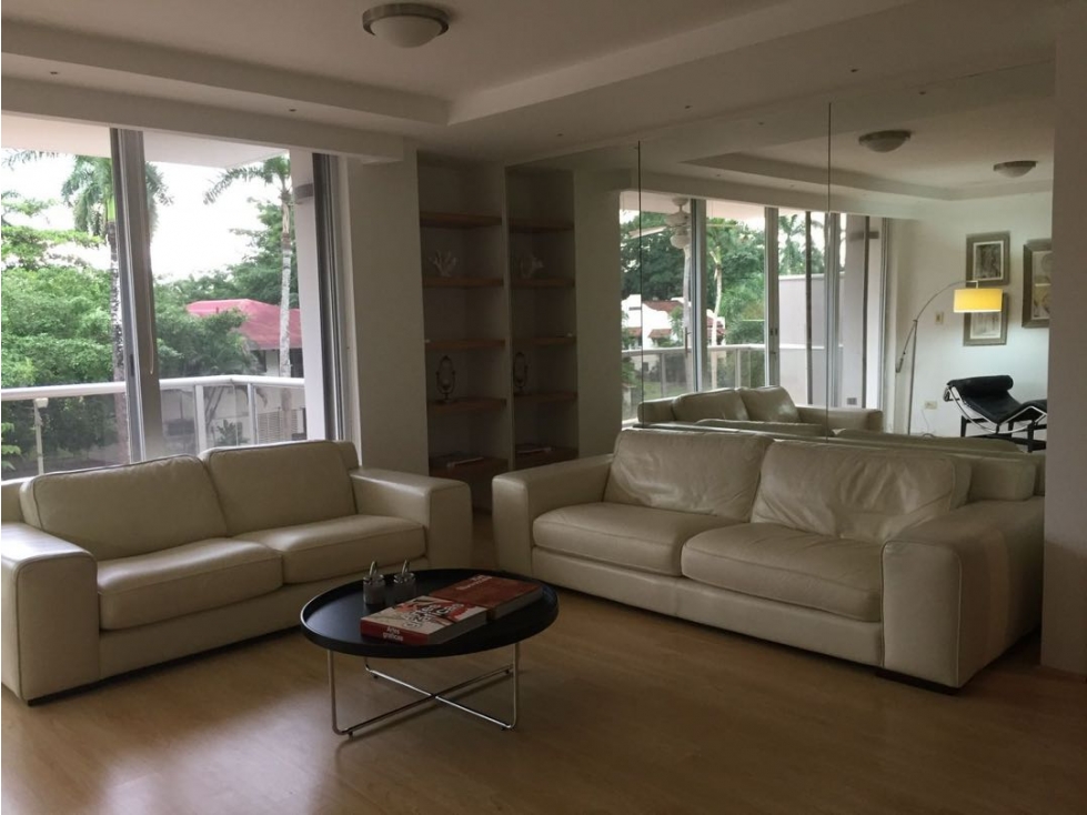 VEENTA DE APARTAMENTO EN CLAYTON, PH CANAL VIEW JP
