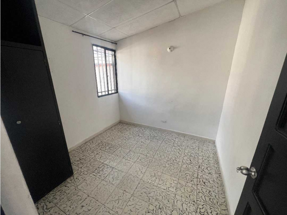 VEMDO APARTAMENTO EN EL CENTRO DE PEREIRA, PISO 2 — foto 5