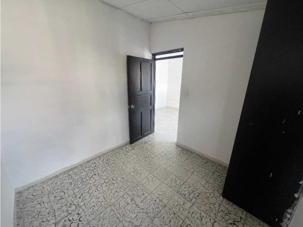 VEMDO APARTAMENTO EN EL CENTRO DE PEREIRA, PISO 2 — foto 6