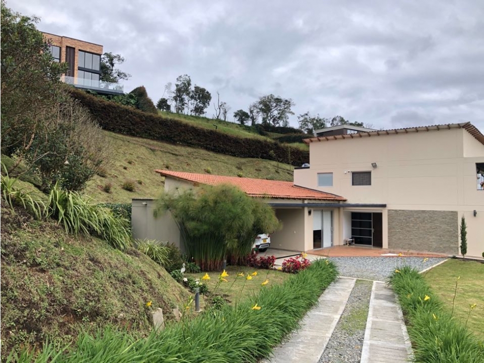 VENCAMBIO ESPECTACULAR CASA ALTO PALMAS, CERCA AL MALL INDIANA (D) — foto 3