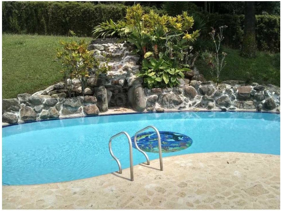 VENCAMBIO FINCA EN ENVIGADO, VEREDA A 7 MINUTOS DEL PARQUE D