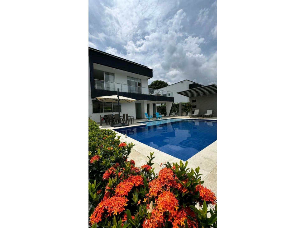 VENCAMBIO-CASA CAMPESTRE EN CONDOMINIO CERRADO