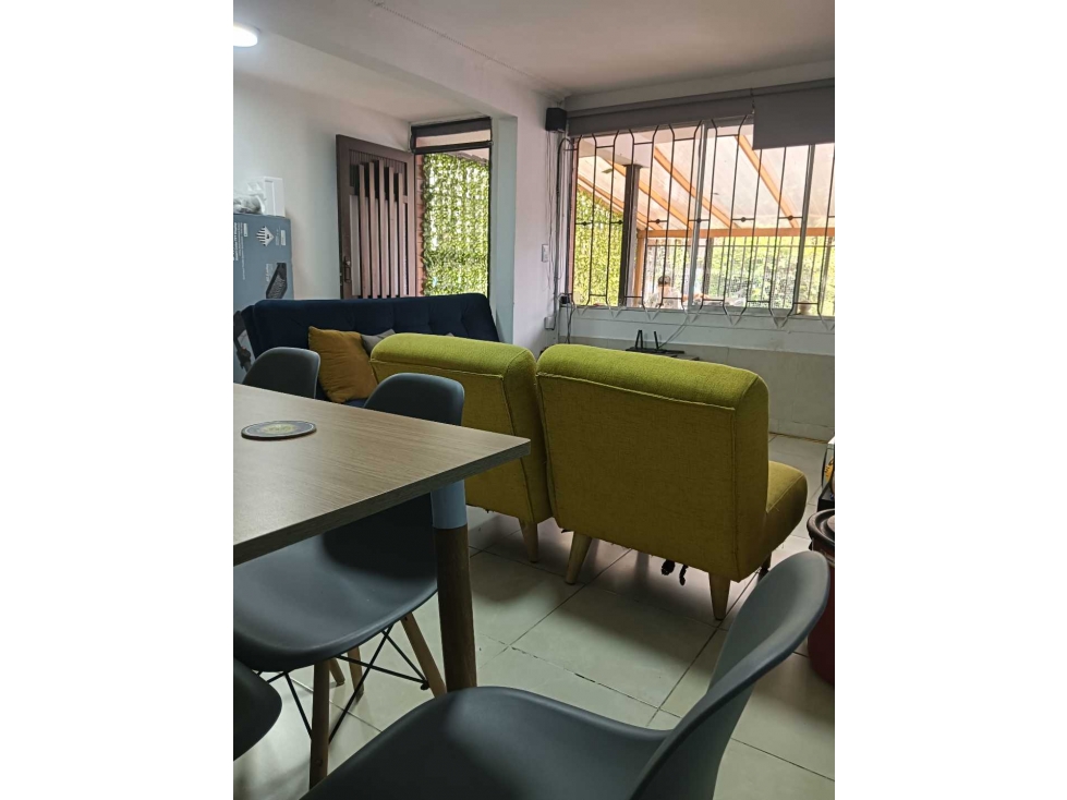 VENDO CASA CON TERRAZA BELEN VIOLETAS/UNIDAD 24/7 OPORTUNIDAD — foto 2