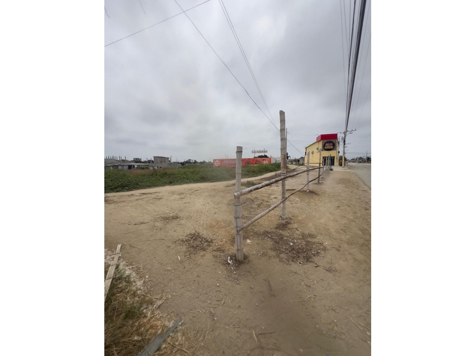 Vende 4 terrenos de 200m2 cada uno $15.000 - 3
