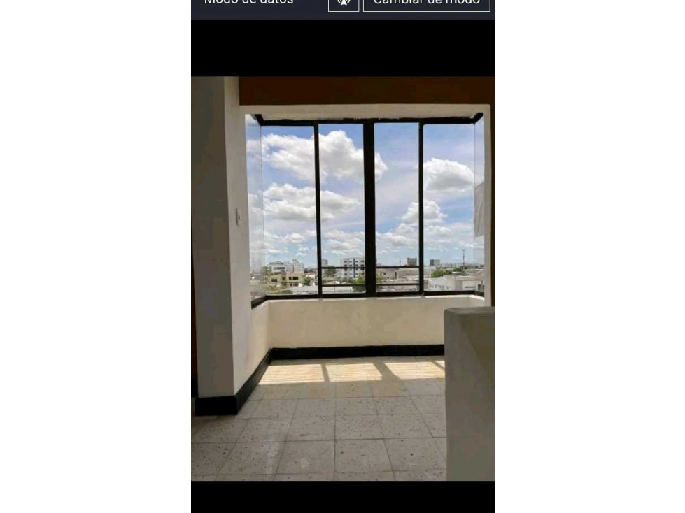 VENDE APARTA ESTUDIO EN EL CENTRO PISO 5 SIN ASCENSOR